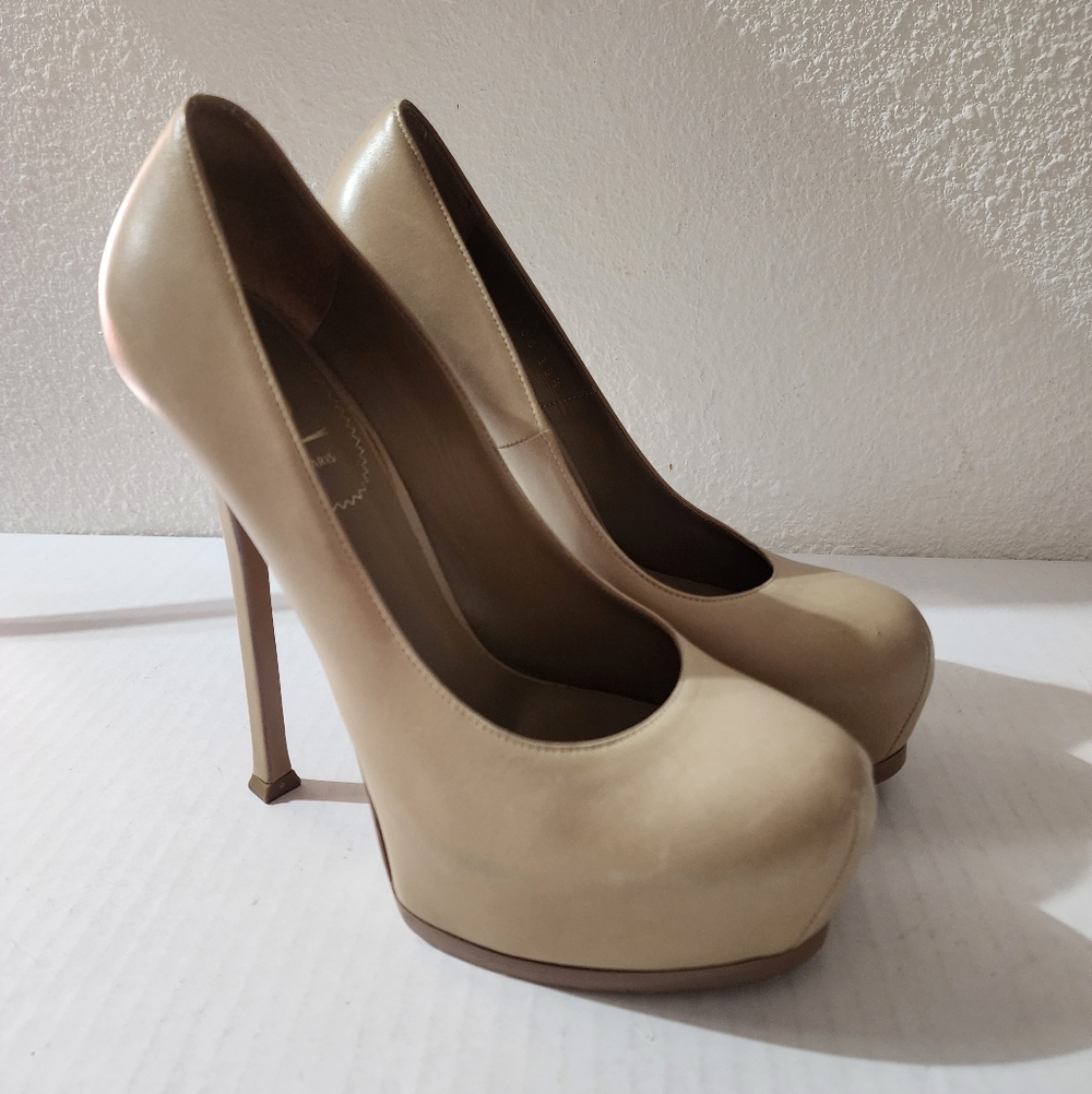 Yves Saint Laurent Tribtoo Nude Beige Leather Platform Pumps Heels  39.5 US 9